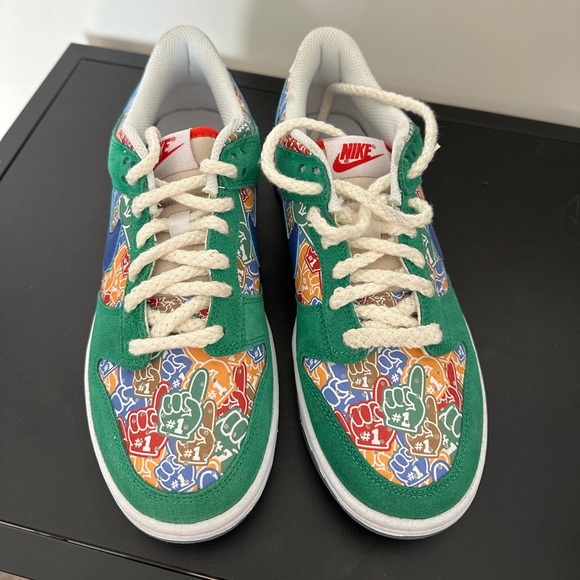 Nike Dunks - Picture 2 of 4